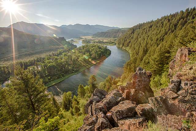 Snake River Fly Fishing Secrets: Cast, Catch, Thrive!